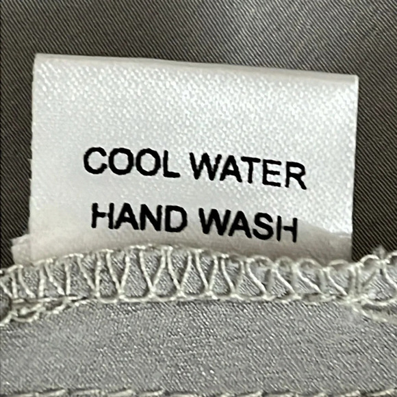 Sarah Stewart Silk Halter Neckline Tunic Length Blouse in Pearl Gray - Medium - Picture 7 of 8